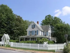 Image of Princess Anne Book Lovers Inn