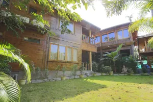 Image of Brushwood Villa Resort