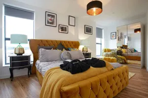 Image of Modern 2 Bedroom Apartment with Balcony in Leeds