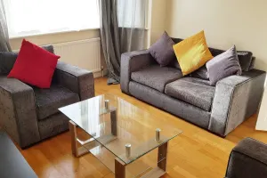 Image of Elegant and spacious 2 bedroom