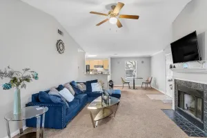 Image of Oasis Getaway!!! Only Miles From Atl & Attractions 2 Bedroom Apts by Redawning