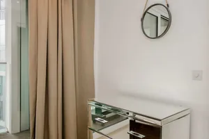 Image of Modern 1 Bed Flat In Wandsworth