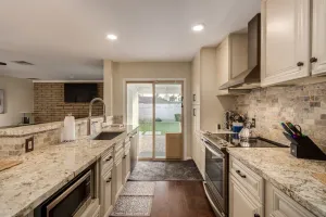 Image of Showstopper!  3/2 With Sparkling Pool! Heart Of Phoenix! Sleeps 9! 3 Bedroom Home by Redawning