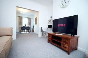 Image of Parkview - Spacious 3 Bed - Parking - WIFI
