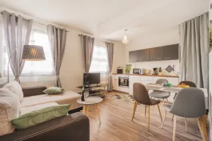 Image of Gierstergasse Apartment Near Downtown