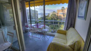 Image of Cannes-vue mer Esterel-balcon-Plage