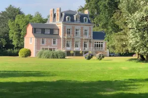 Image of Chateau de la Chasse Beauvais