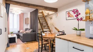 Image of Charming two-bedroom duplex Saxe Gambetta