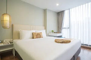 Image of Bridge Lakeside Room For Rent Hanoi