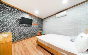 Image of Busan Yeongdo Cube