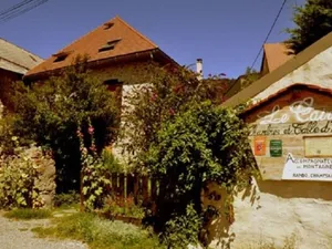 Image of Le Cairn Chambres D'hotes Et Table D'hotes