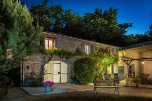 Image of Les Beaux Chenes