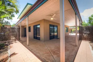 Image of the Ningaloo breeze villa 2/10