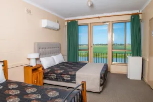 Image of Tailem Bend Riverside Hotel