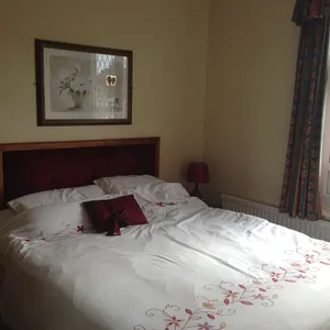 Image of Ivanhoe Hotel