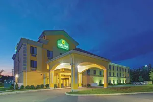 Image of La Quinta Inn & Suites by Wyndham Richmond - Kings Dominion