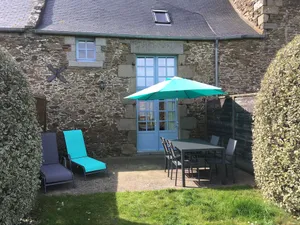 Image of La Metairie-du-Vauhariot - Vue Mer et Mont Saint Michel - Piscine Chauffée - Accès GR34
