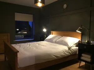 Image of Belfast City apartment with free parking!