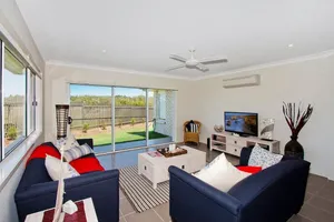 Image of Salty Pause at Bondi House - with Spa and Pet Friendly!