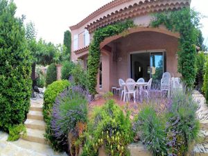Image of Maison de 3 chambres a Bandol a 800 m de la plage avec vue sur la mer jardin clos et wifi