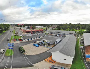 Image of Travelers Suites Paducah