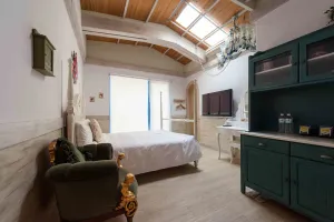 Image of Liz Hotel