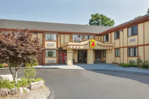 Image of Super 8 by Wyndham West Haven