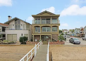 Image of 111 E Edgewater B