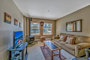 Image of Luxury Kirkwood Condo Steps From Chair Six 2
