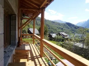 Image of Apartment With 3 Bedrooms in Auris, With Wonderful Mountain View, Furnished Garden and Wifi - 6 km From the Slopes