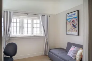 Image of Chic 2 Bedroom Ground Floor Apartment In Trendy New Farm