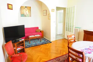 Image of Nestor&Jeeves - ORANGE - Central - Near Sea