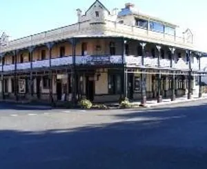 Image of Walkers Marina Hotel