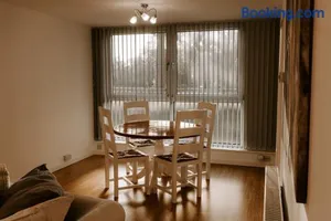 Image of Contemporary 2 bedroom ground floor flat