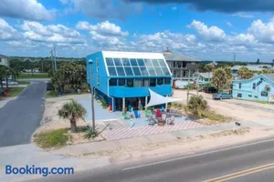 Image of Bombora Suites 102 Whale Suite