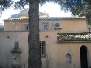 Image of Maison de ville aux couleurs provencales.