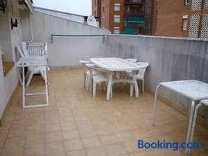 Image of Se alquila habitacion a chico ordenado, en Sant Boi de Llobregat