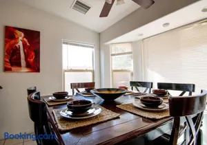Image of Lone Rock Retreat - 3-Bedroom Near Lake Powell