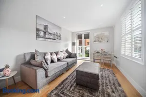 Image of Flat 2 Bridge House Apartments