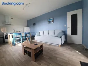 Image of Les Roses de Dame Sybille - Gite avec Terrasse Parking Jardin clos - Chateaubriant