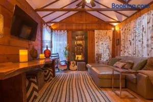 Image of Treehouse Hideaway