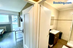 Image of SOBNB-Val Riant-Grand appartement central, neuf avec parking