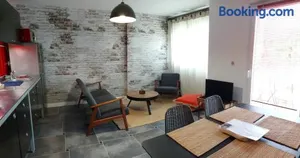 Image of Avec parking prive et terrasse, proche Jardin botanique