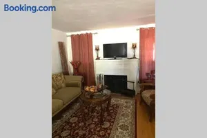 Image of Beautiful house in the heart of Fair Oaks