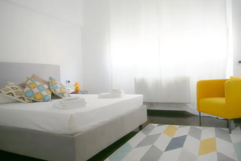 BnButler - Bergonzoli - Modern and Bright near Central Station - Image 1