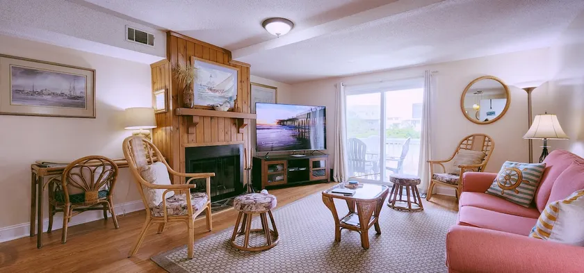 Drifting to Driftwood- Wyndam Resort Condo on Golf Course! New 75\" TV! - Image 1