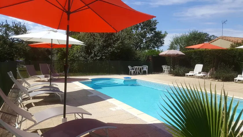 L'Ecurie - 2 bedrooms for up to 4 people with pool - Image 1