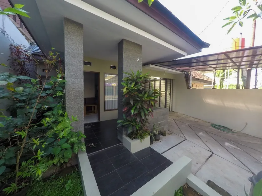 Sukasari Guesthouse - Image 1