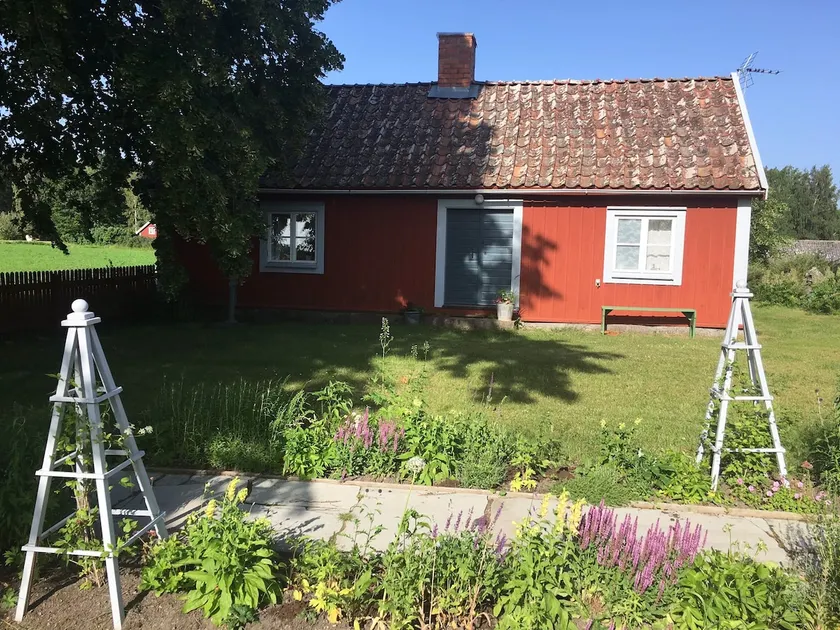 Charming cottage in a farm environment - Image 1
