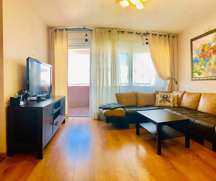 Royal Apartment on the Sea - Image 1